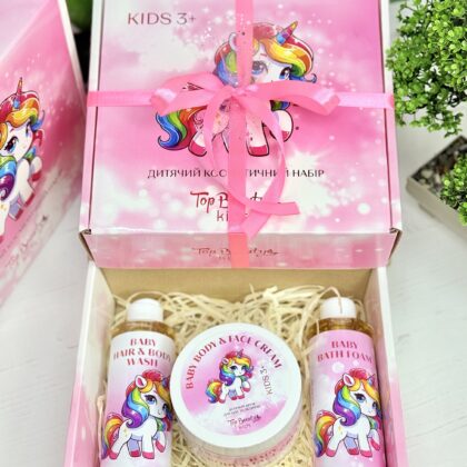 Бокс з доглядовою косметикою «Райдужні Поні» Top Beauty